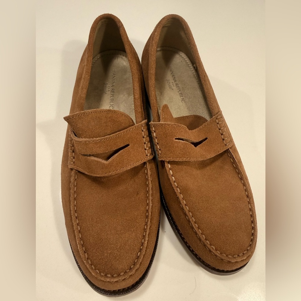 Banana Republic Tan Suede Loafers
